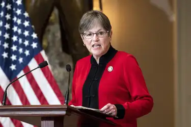 Laura Kelly Net Worth